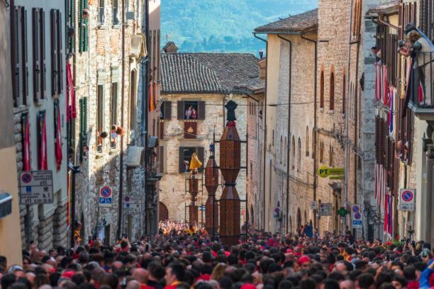 La Dimora Di Pietra Apartment Gubbio Bagian luar foto