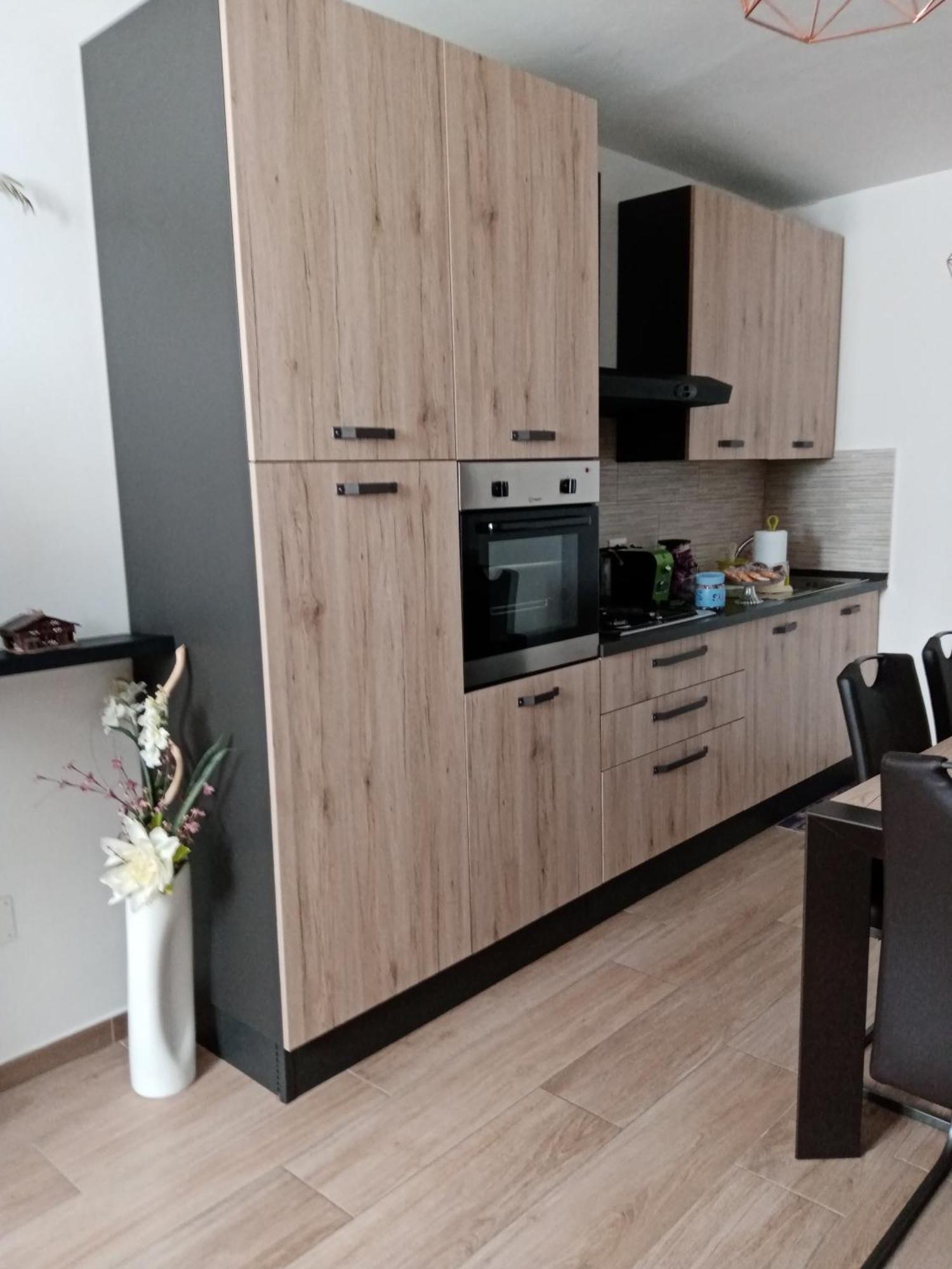 La Dimora Di Pietra Apartment Gubbio Bagian luar foto