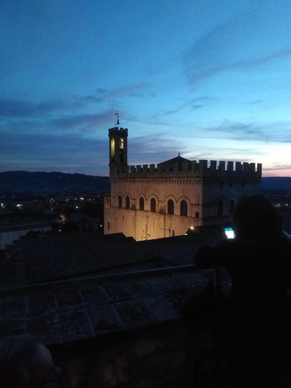 La Dimora Di Pietra Apartment Gubbio Bagian luar foto
